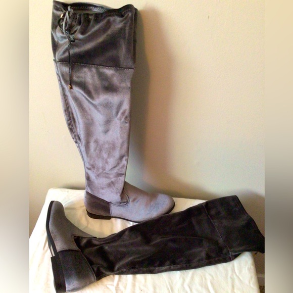 JustFab women’s grey over the knee boots. Size 8.5. - Picture 1 of 4
